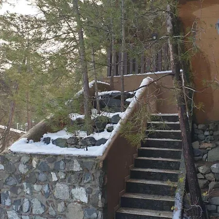 Lodge Kardama Hideaway *