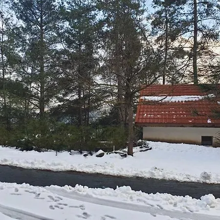 Kardama Hideaway *