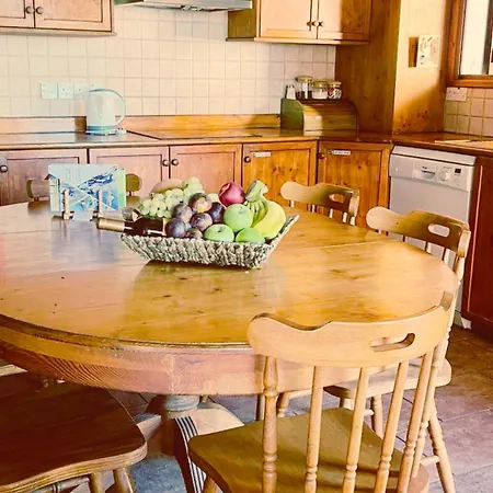 Kardama Hideaway Lodge