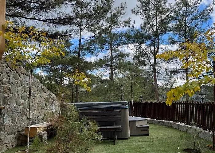 Jaktstuga Kardama Hideaway *